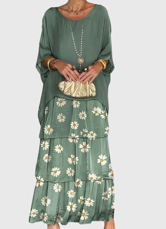 Susan - Long and Flowing Elegant Dress