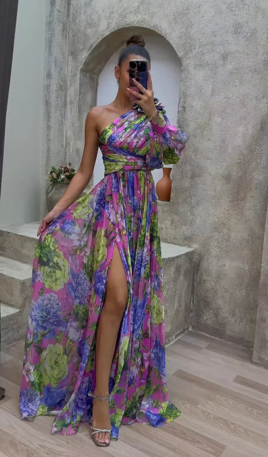 Mckenna - Stunning Flowing Gown