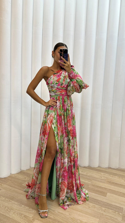 Mckenna - Stunning Flowing Gown