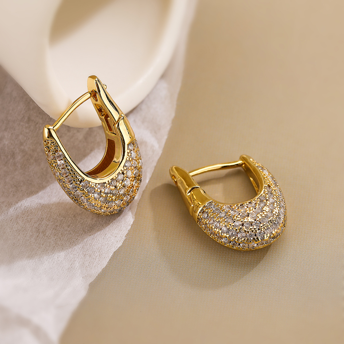 Cambria – Elegant Colorful Inlaid Crystals Earrings