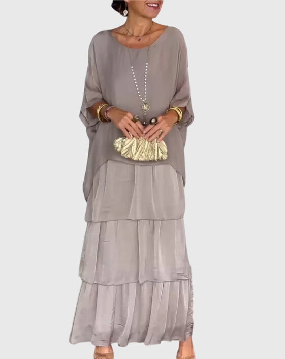 Susan - Long and Flowing Elegant Dress