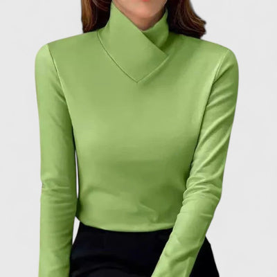 Yulienne - Elegant Turtleneck
